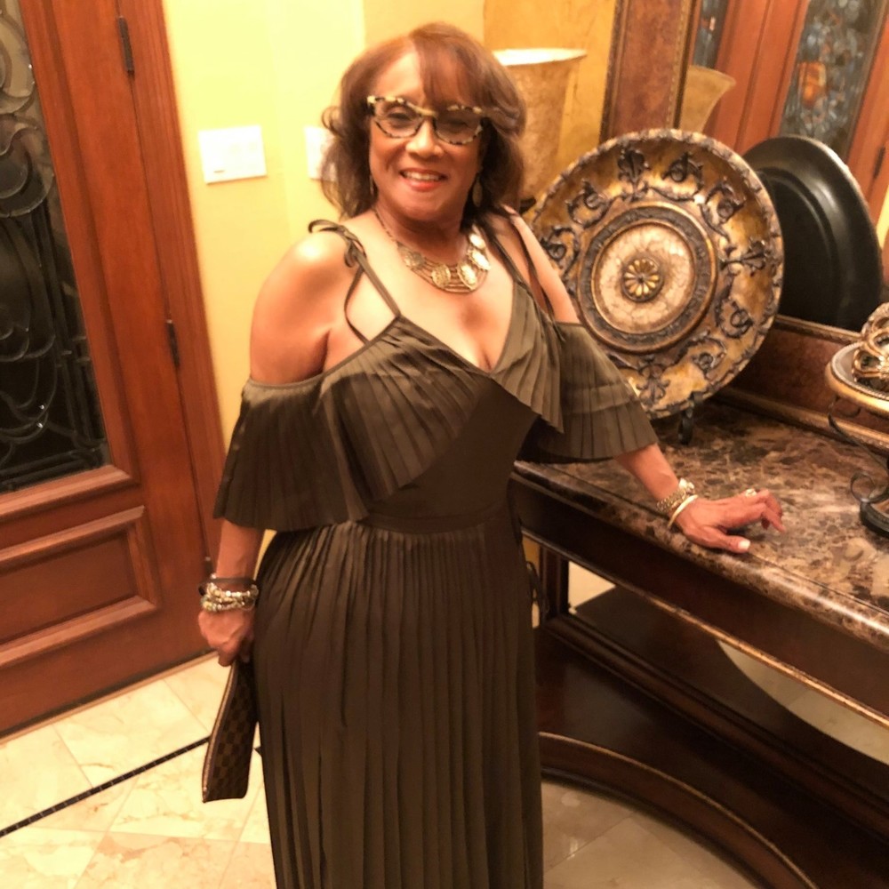 Meet your Posher, Debra